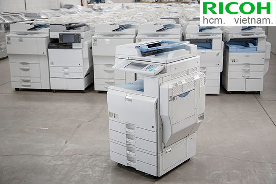 máy photocopy trong kho hàng
